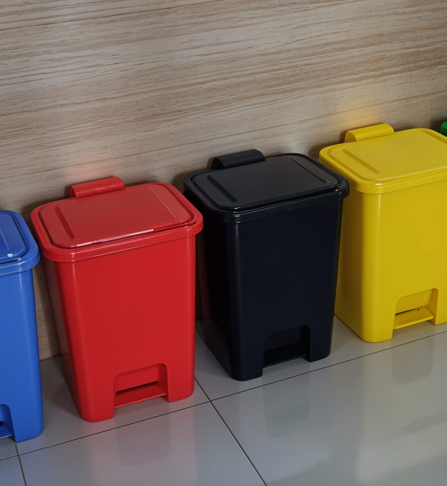 SMC Dustbins